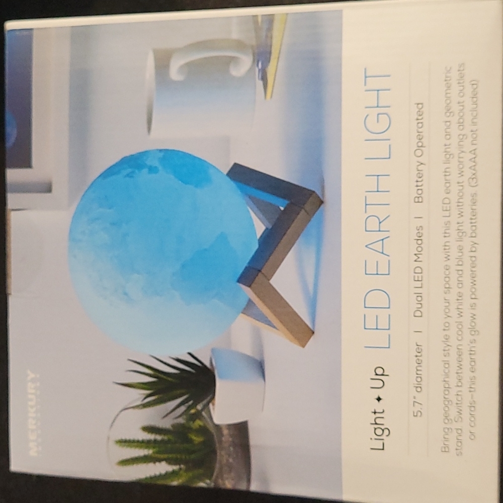 LED Earth Light - Picture 3 of 7